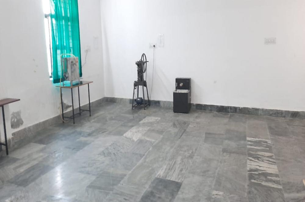 Machine Room & Instrument Room